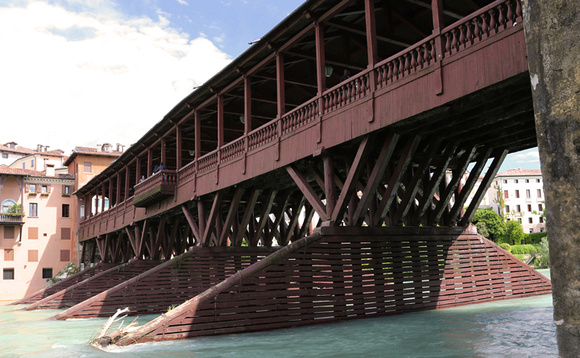 Palladian bridge,in Bassamo del Grappo